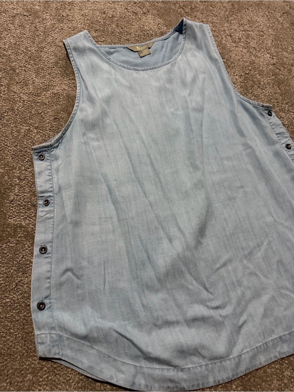 Natural Reflecitons sleevless lightweight denim top side buttons size medium